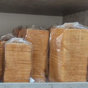 نان تست  تازه و خوشمزه در  سایز بزرگ (بسته ای)