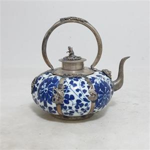 قوری چینی زوار دور ورشو