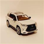 ماکت ماشین Lexus Lx 570 برند Chezhi رنگ سفید مقیاس یک بیست و چهارم طول 22 سانتی متر  6 درب بازشو