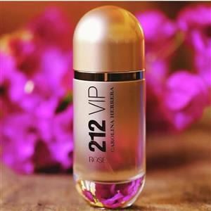 عطر 212 VIP رز زنانه آنلی یو 30 میل کد 828