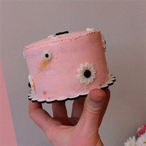 بنتوکیک (مینی کیک)