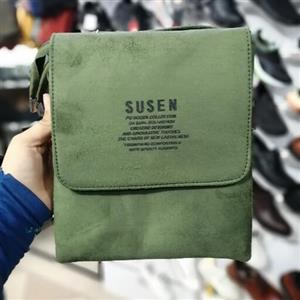 کیف دوشی زنانه سوئیت کیف پاسپورتی کیف دخترانه متوسط کیف سوسن کیف بندبلند کیف کتابی سه زیپ کیف اسپرت