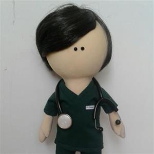 عروسک روسی  پزشک جراح