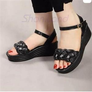 کفش لژدار مجلسی دخنرانه و زنانه نگینی جذاب 