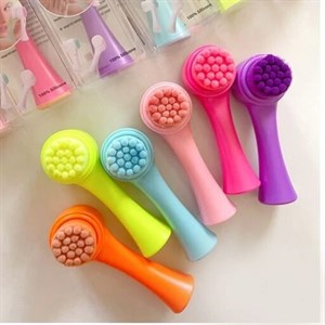 فیس براش چکشی صورت (ماساژور و پاکسازی وشستشو کننده ی عمیق پوست صورت )