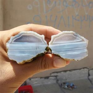جفت اسلایس سنگ راف عقیق سلیمانی سه بعدی خطی منظم صد در صد طبیعی با قابلیت ساخت چند اسلایس و نگین کد 11515