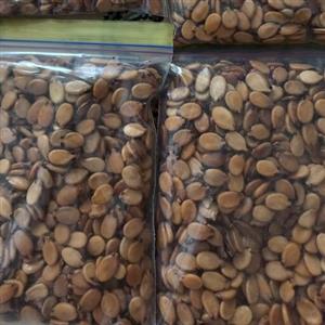 تخمه هندوانه خیس