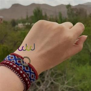 دستبند دوستی دخترانه زنانه بافت نخی زرشکی