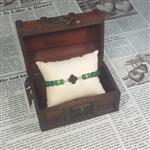 دستبند سبز زنانهساخته شده از سنگ کریستال سبز