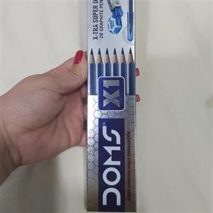 مداد مشکی 12 عددی دامس DOMS همراه با پاکن و مداد تراش