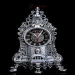 ساعت رومیزی مدل کلاسیک و رنگ سیلور با بدنه جنس آلیاژ