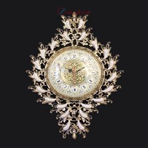 ساعت دیواری طراحی خاص و شیک با بدنه زیبا و رنگ سفید و طلایی