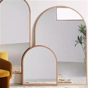 آیینه قدی سایز 180 در 80 و سایز 180 در 100 قابل سفارش با چوب راش و چوب روس تمام پلی استر شده و به خاطر سادگی مناسب هست