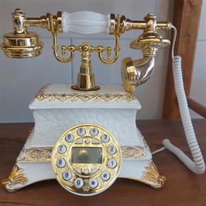 تلفن رومیزی سلطنتی 