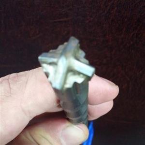 مته چهار شیار مخصوص چهار الماسه نمره 14 طول 26سانت ونوس