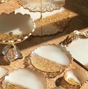 سرویس پذیرایی رزین