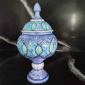 شکلات خوری مسی مینا کاری ارتفاع 22،قطر دهانه 8 قابل شستشو ،کاملا مصرفی تزیین  با رنگ فیروزه و لاجورد مناسب برای پذیرایی 