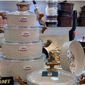 سرویس قابلمه 11 پارچه پی ام تی مدل السا کرم همراه با قابلمه 32