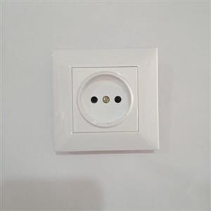 پریز برق جهان