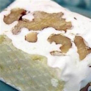 شیرینی سنتی تبریز نوقا گردویی تازه(لوکا)630 گرمی پر مغز