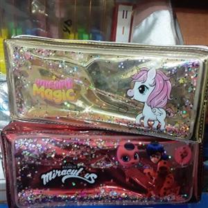 جامدادی آکواریومی هولوگرامی دانش آموزی در طرح های متنوع