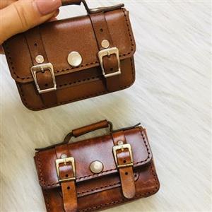 جاکارتی چرم طبیعی دست دوز طرح کیف حمایل