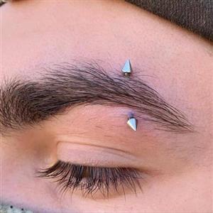 پیرسینگ ابرو اسپایک دار نوک تیز خفن استیل نقره ای ضد حساسیت