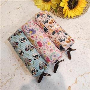 جامدادی دخترانه و پسرانه مخمل کبریتی طرح دار در طرح های فانتزی و گلگلی