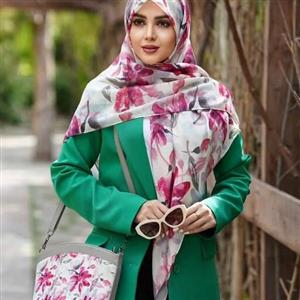 ست کیف و روسری در طرح های متنوع قواره روسری 140 سایز کیف 22در30 جنس جیر و چرم مصنوعی سری سوم