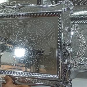 سینی جفتی نقره ای مایل به دودی دوعدد سینی باهم