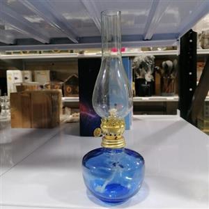 چراغ نفتی ( قابلیت روشن شدن با نفت )