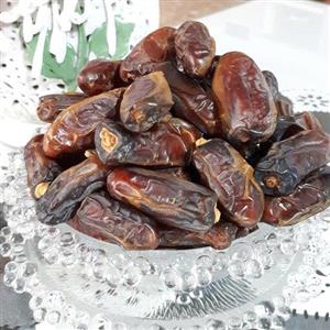 خرما شاهانی،بسیار گوشتی،خوش طعم و کم شیره و شیرینی در بسته های یک کیلویی