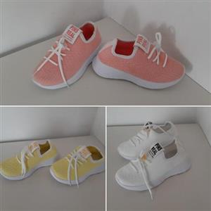 کفش بچگانه اسکیچرز کشی