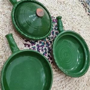 گمج ماهیتابه 4 نفره تک دستهماهیتابه سفالی ظروف سنتی گیلان گمج گیلان گمج ماهیتابه متوسط گمج تابه چهار نفره
