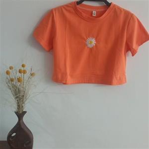 تیشرت کراپ دخترانه بابونه در رنگهای شاد