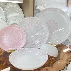 سرویس 26پارچه 6نفره طرح رومینا صورتی قالب گرد گلدن اوپال درجه یک