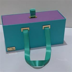 جعبه کادویی هارد باکس مدل  جعبه با ساک دستی کد 512