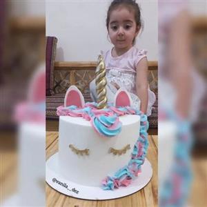 کیک دخترانه تم اسب تک شاخ