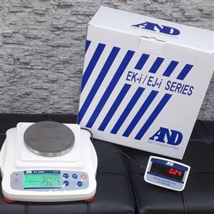 ترازو EK2000i دقت 0.01 وزن 2 کیلو گرمی کره اصل طلا زعفران آزمایشگاهی
