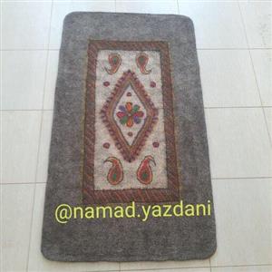زیر انداز و تشک نمدی