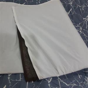 تشک نمدی بت ملافه  شسته شده وبدون بو