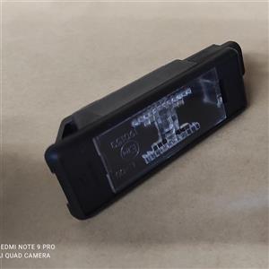 چراغ نمره عقب تارا ایساکویی