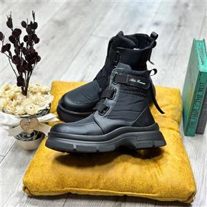 نیم بوت کاپشنی چسبی رنگ مشکی زنانه کد 2300