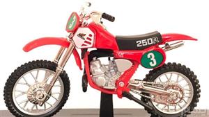 موتور بازی ولی مدل Honda CR250R Welly Toys Motorcycle 