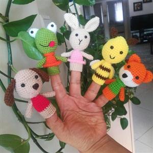 عروسک انگشتی بافتنی