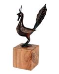مجتمع آفرینش های هنری سلام تندیس طاووس علم  طرح  نقره کوب