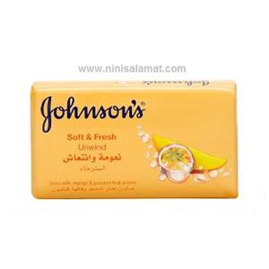 صابون جانسون مدل Soft And Fresh Unwind با رایحه انبه و پشن فروت 125 گرم 