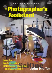 دانلود کتاب The Photographer's Assistant – دستیار عکاس