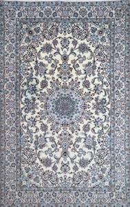 فرش دستباف نایین ایران(٣ متری طرح ترنج)