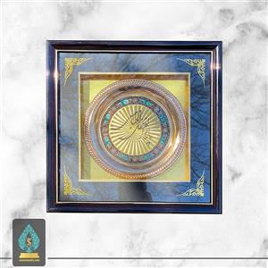 قاب سه بعدی با بشقاب آبکاری طلایی کد sam011